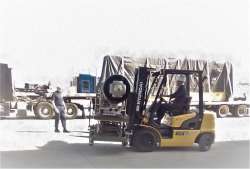 loading parts for HC-144B 10/15/2021 in Elizabeth City